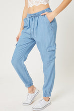 Load image into Gallery viewer, Brezzy Cargo Pants in Chambray
